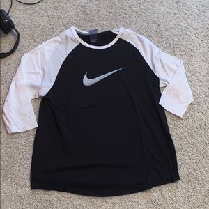 Nike 3/4 Sleeve T-Shirt